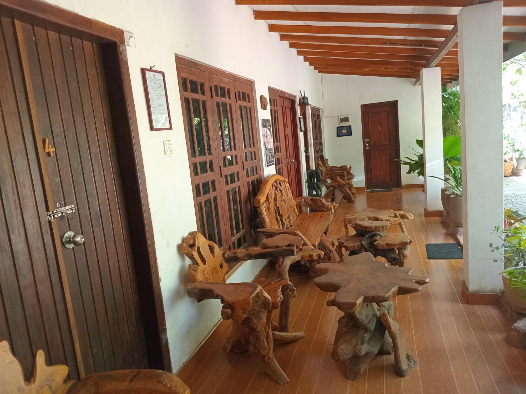 Habarana Dulwan Guest House ภายนอก รูปภาพ